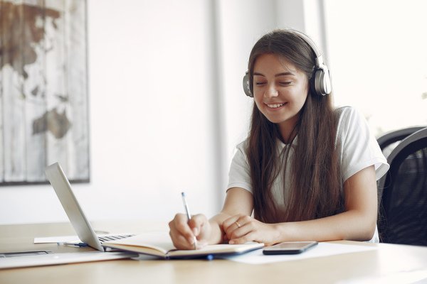 Online Tuition for Class 12 Physics & Chemistry